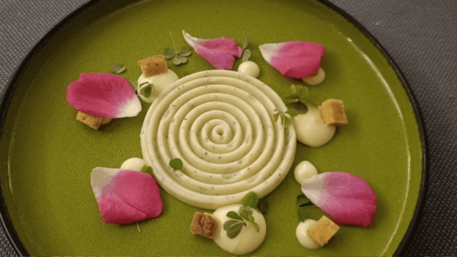 Caen or Deauville Food Walking Tour: Enjoy Calvados Flavors