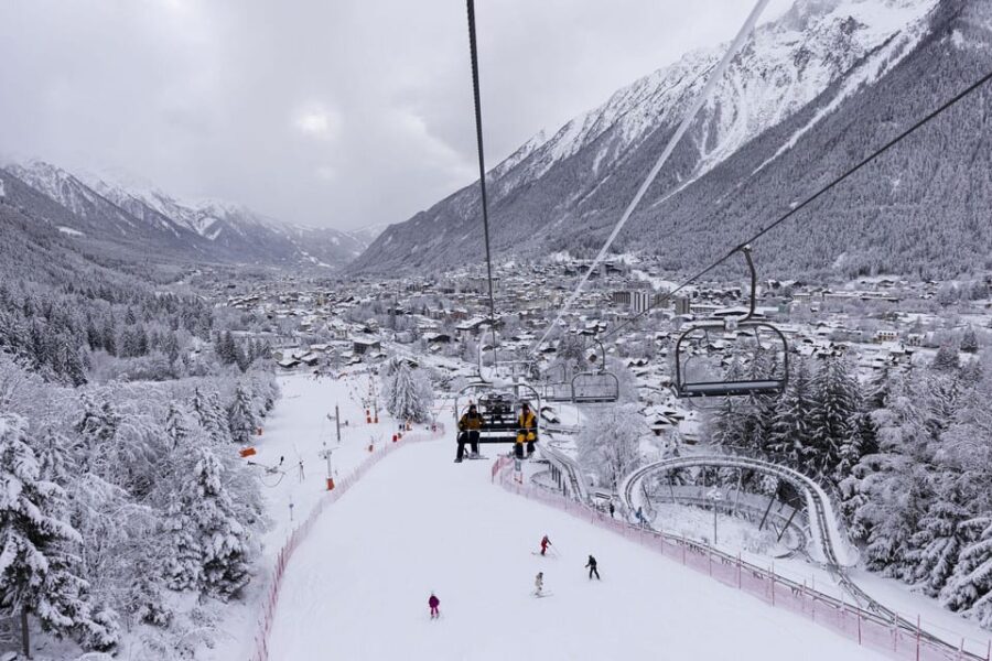 Chamonix: Private 1st Ski Lesson With Equipment and Clothing