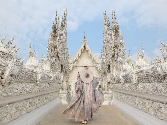 Chiang Mai: Chiang Rai White Temple and Blue Temple Day Tour