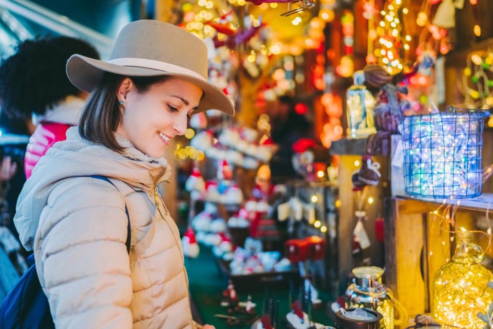 Christmas Magic: Walking Granada’s Historic Highlights