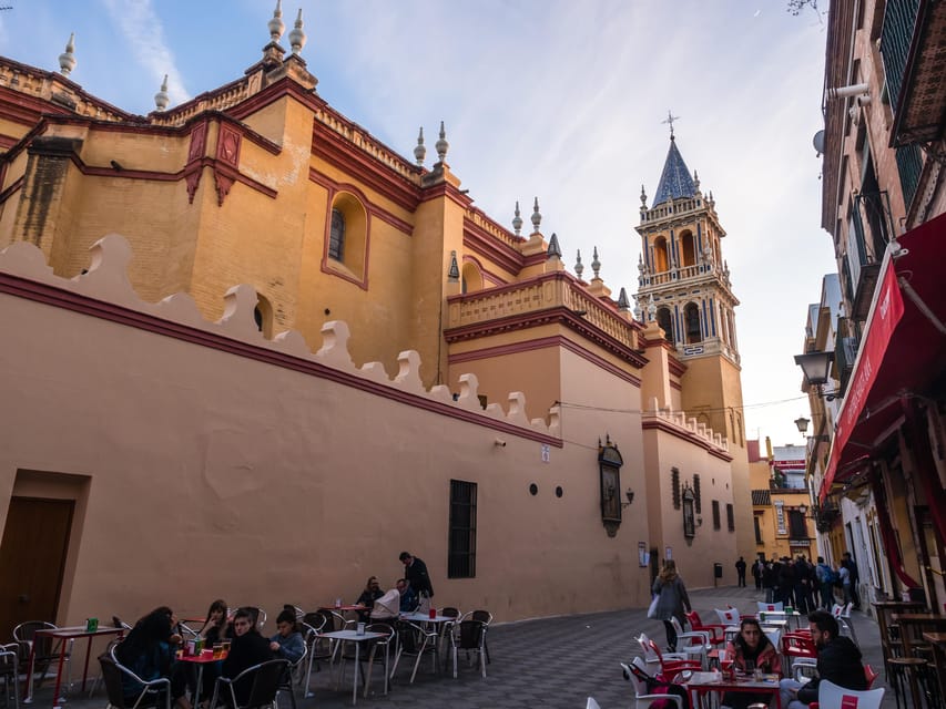 Complete Triana Tour Corrales Included.