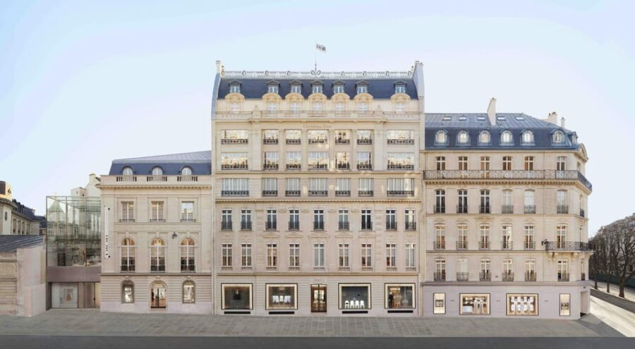 Dior Museum and Vintage Side-car Tour in Paris