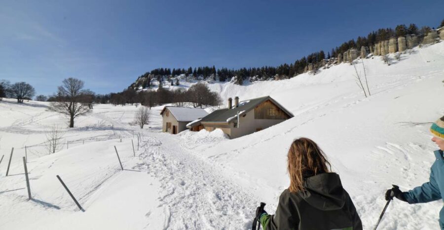 Discovery of the Snowy Vercors in Snowshoes