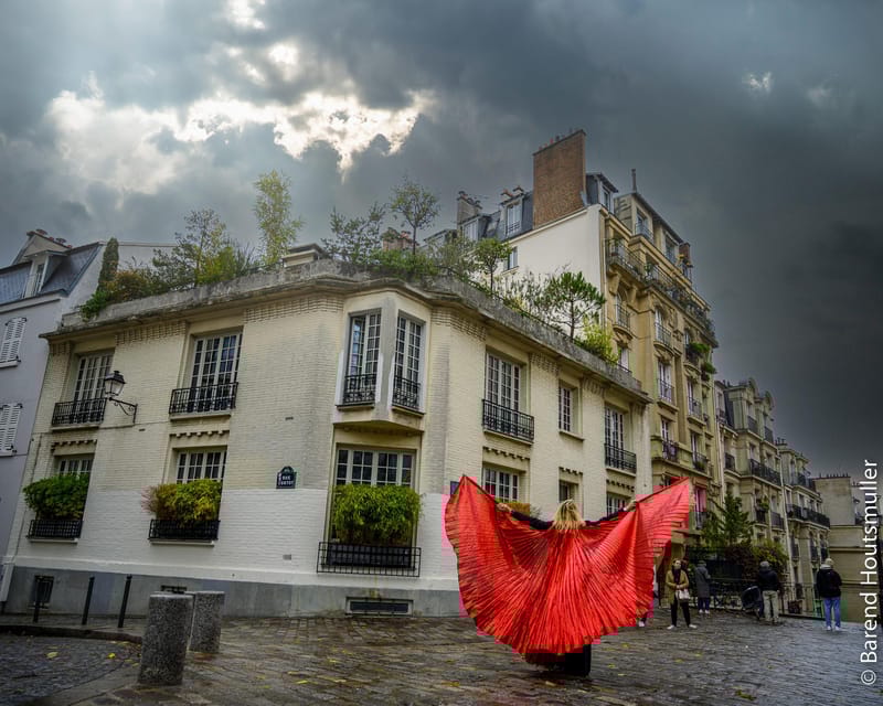 Enchanted Montmartre – Sung and Guided Tour (VIP)