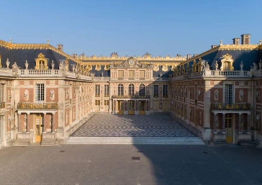 Excursion From Paris to Versailles Palace by Tootbus