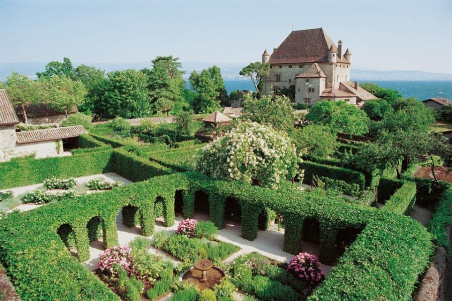 From Geneva: Half-Day Guided Excursion to Yvoire PRIVATE - Excursion Overview