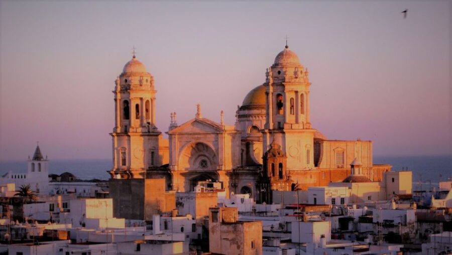 From Seville: Cadiz and Jerez De La Frontera Day Trip