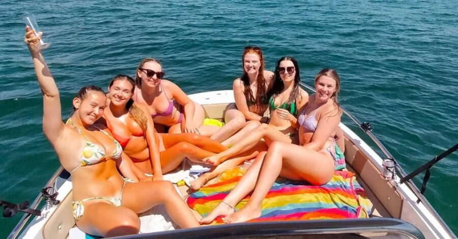 Fuengirola: 2 Hr Private Trip With Drinks and Snacks