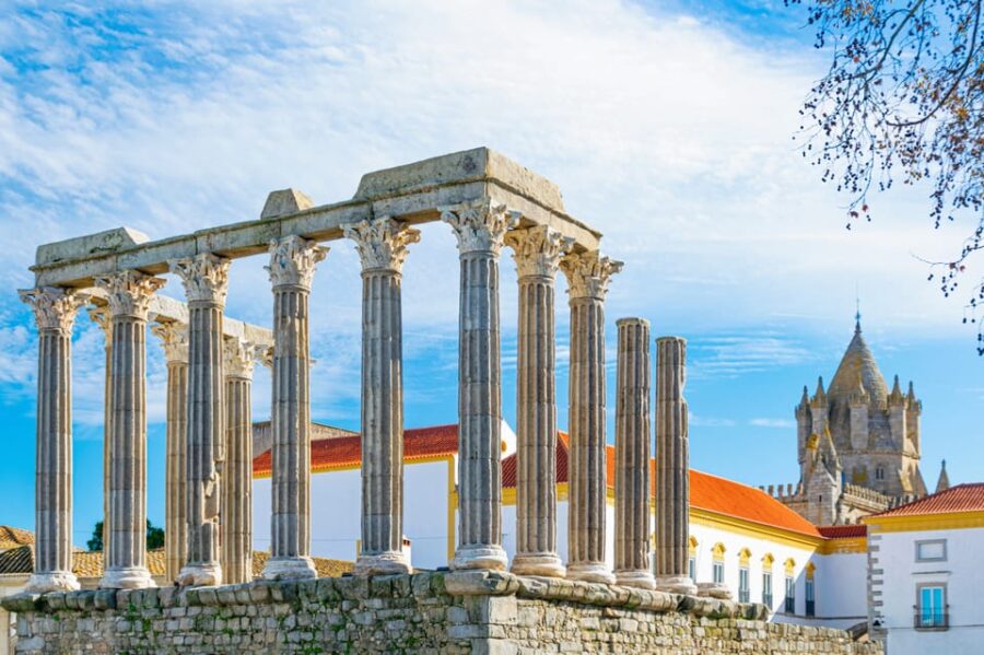 Full Day Private Historical Tour of Medieval Évora