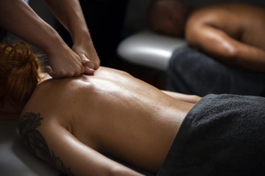 Granada: 50 Minute Couples Massage