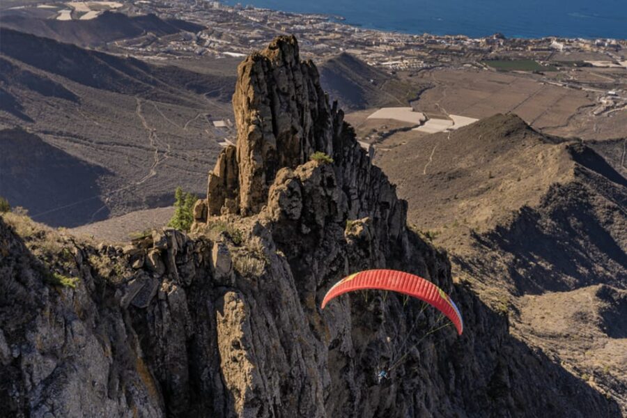 Ifonche: Paragliding Mid-Mountain Flight (1000M)