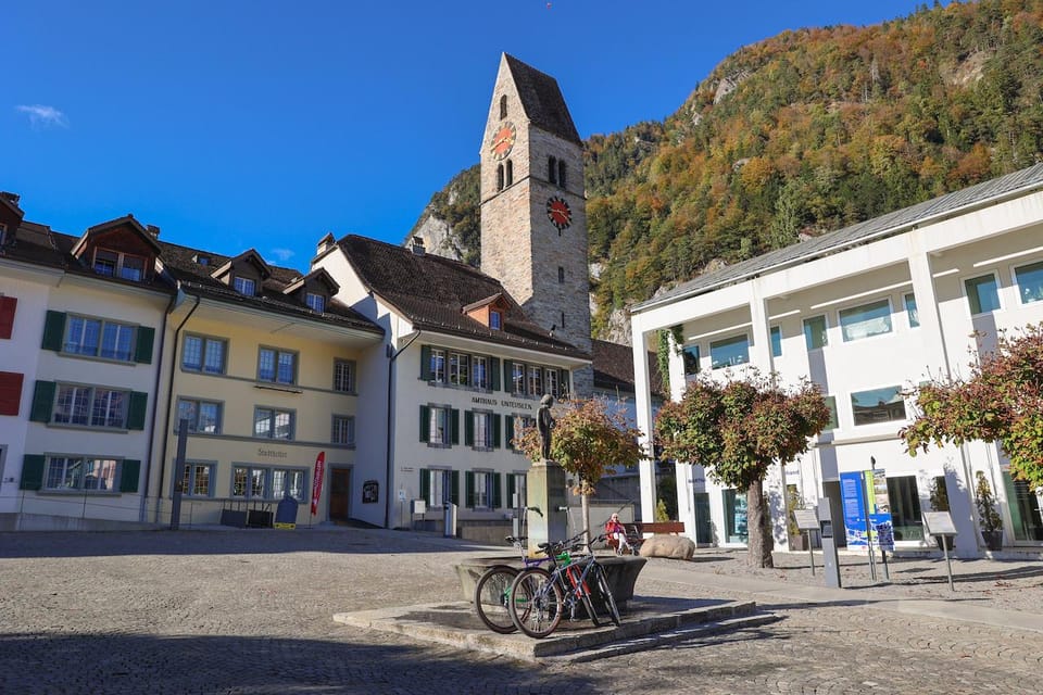 Interlaken Winter Bike Tour: Rivers, Lakes and Hot Chocolate