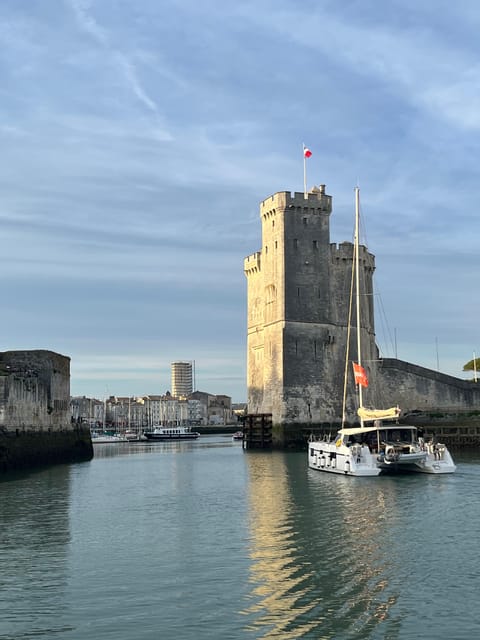 La Flotte En Ré – 5H30 Sailing Catamaran Long Cruise