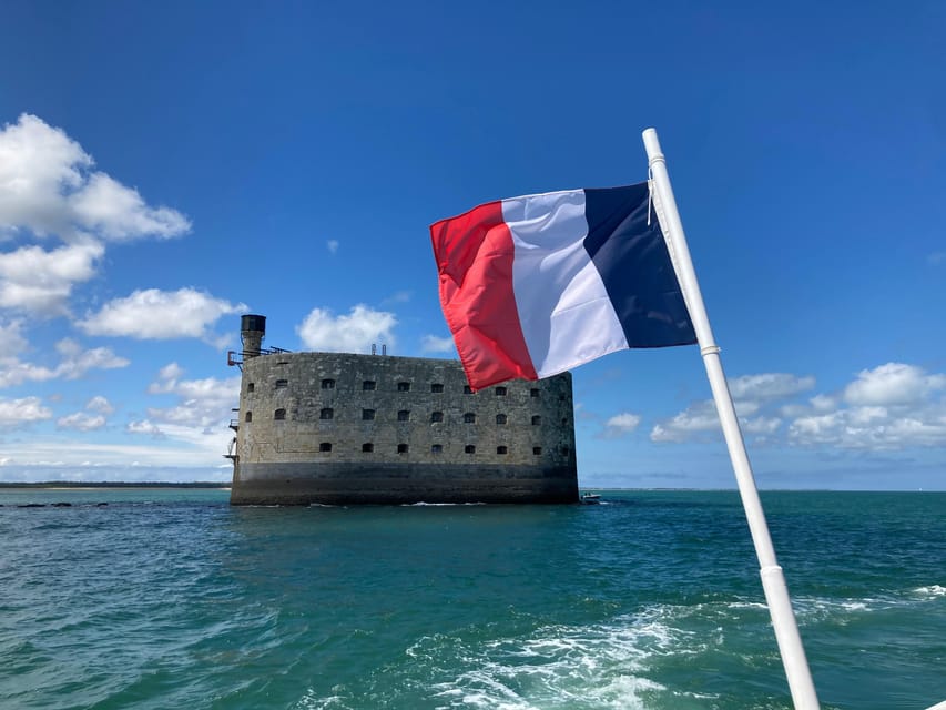La Rochelle: Tour of the City With Fort Boyard Boat Trip