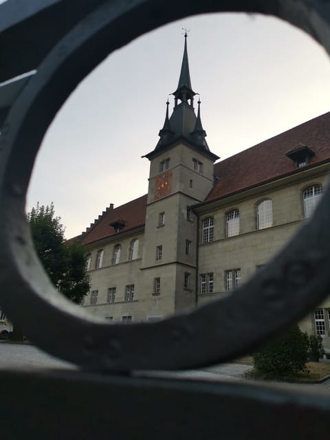 Lausanne: Old Town Guided Walking Tour