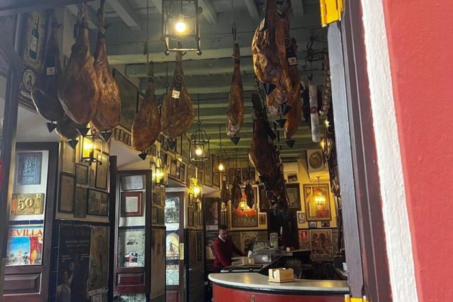 Madrid: Private Tapas Walking Tour With a Local Guide