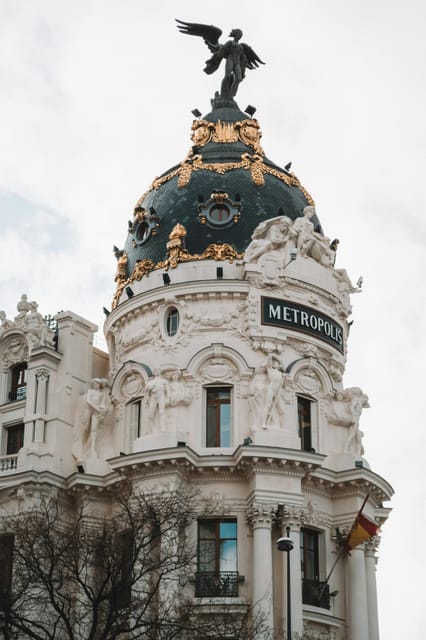 Madrid Retro Tour 120 Min, Old Town, Modern Madrid + Surprise Destination