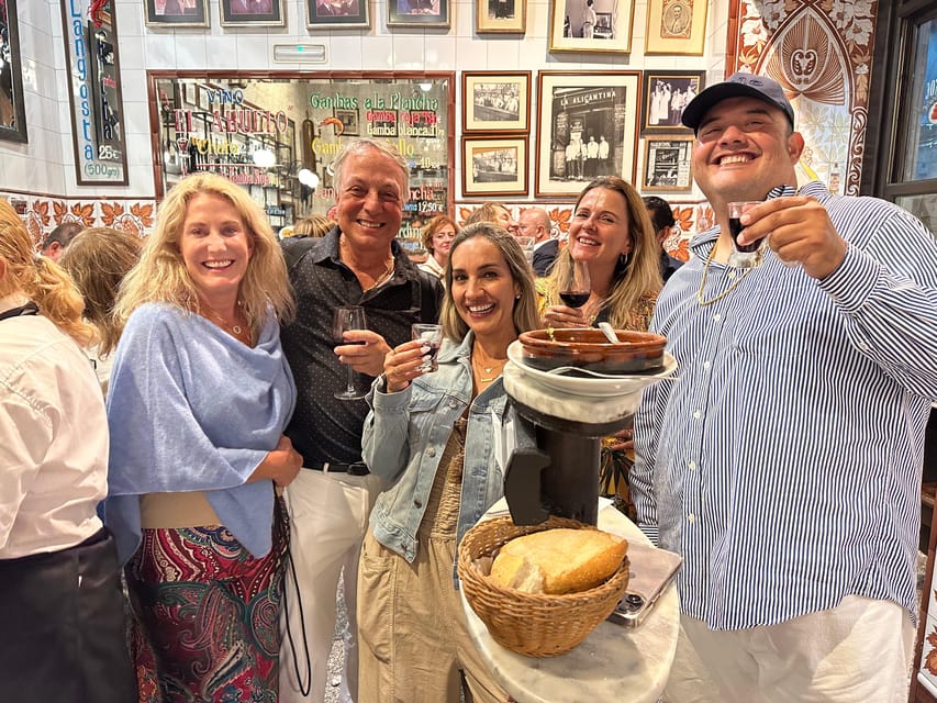 Madrid: Walking Tapas & Drinks Pairing Tour