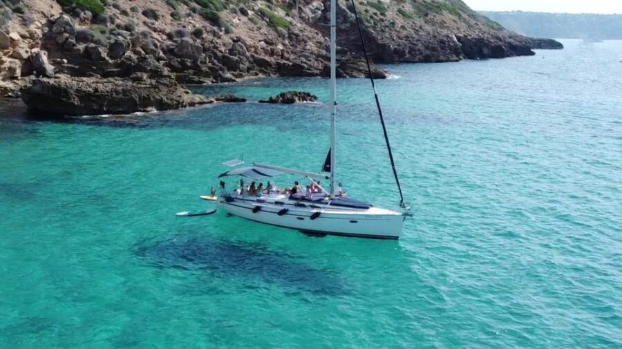 Mallorca: Cala Vella Boat Tour With Swiming, Food, & Drinks - Tour Overview and Pricing