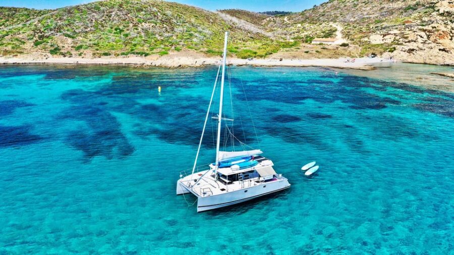 Marseille: Calanques Catamaran Tour & Standup Paddle