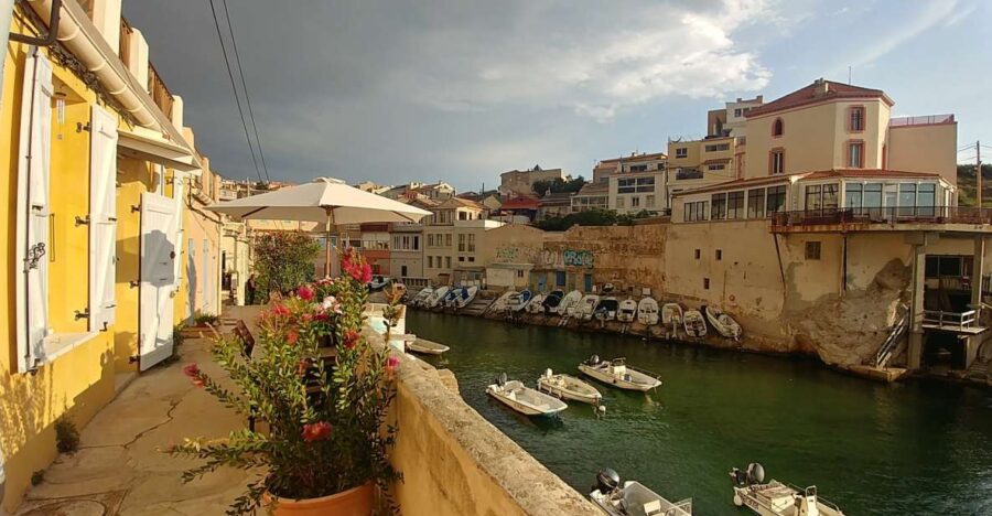 Marseille: Guided Off-the-Beaten-Path Neighborhood Walk