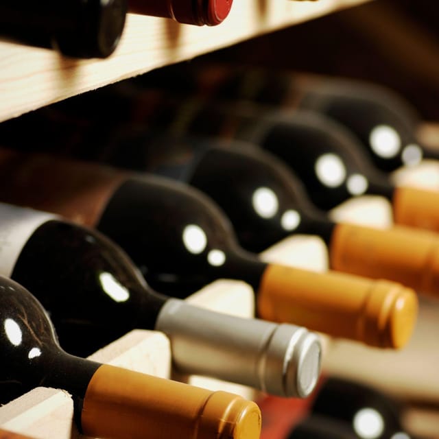 Marseille: Private Wine & Cheese Tasting Experience
