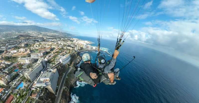 Paragliding in Puerto De La Cruz