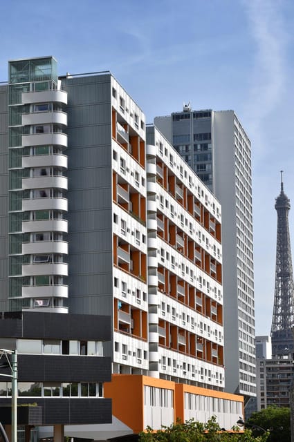 Paris: Beaugrenelle Modern Architecture Walking Tour - Exploring the Beaugrenelle District