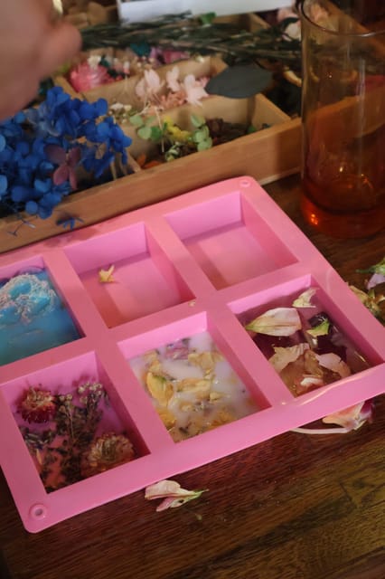 Paris: Botanical Handmade Soap Workshop (Melt and Pour Soap)