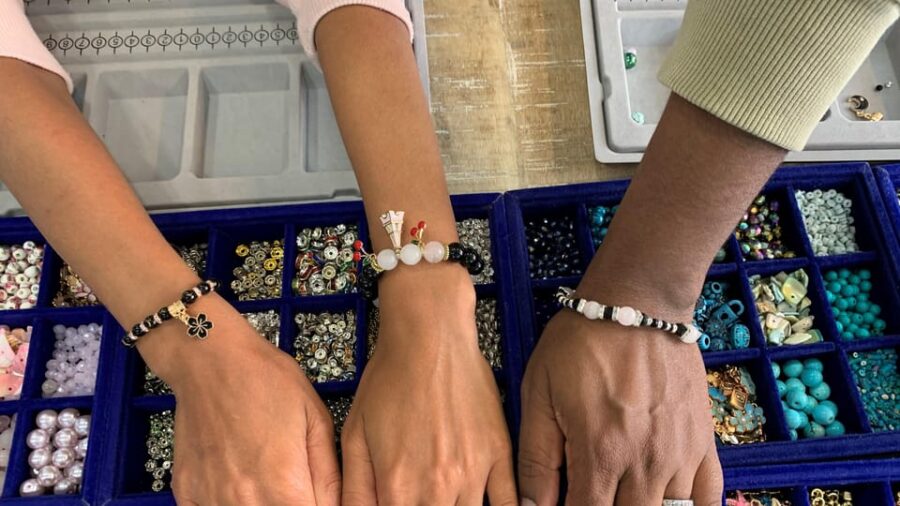 Paris: Custom Souvenir Bracelet Workshop