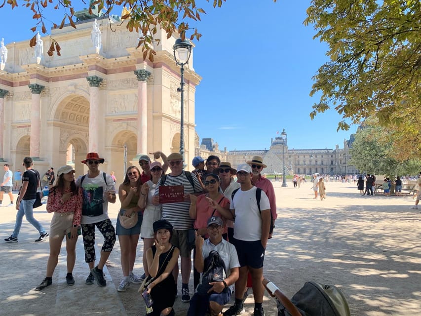 Paris: Louvre Museum Timed Entry Ticket & Pop Culture Tour