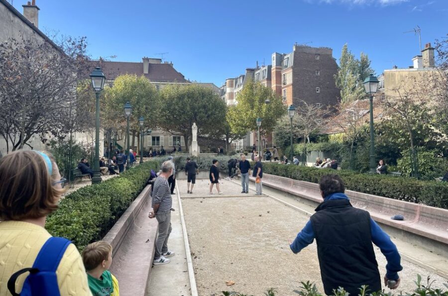 Paris Montmartre Highlights Walking Tour - Small Group - Tour Overview