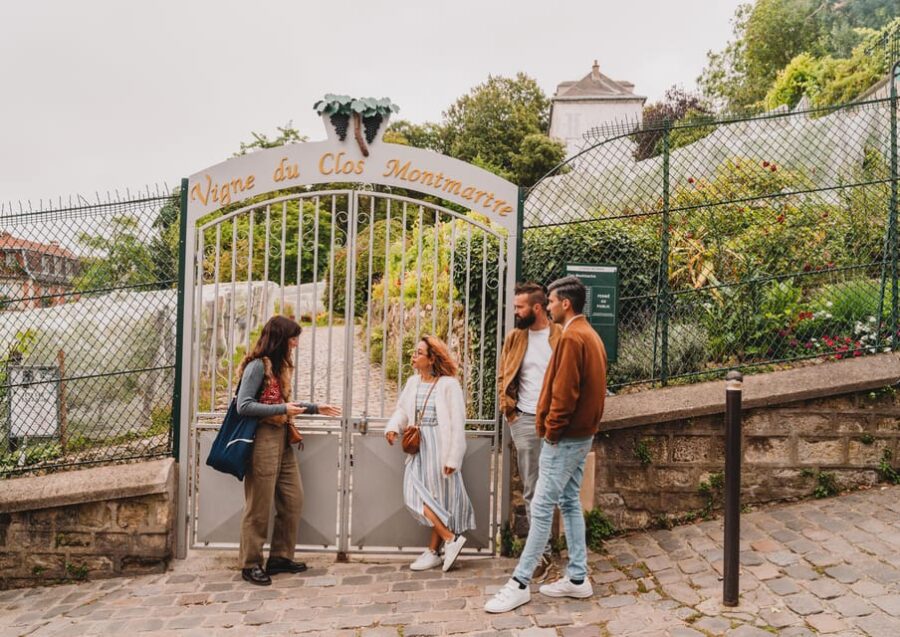 Paris: Montmartre Semi-Private Walking Tour