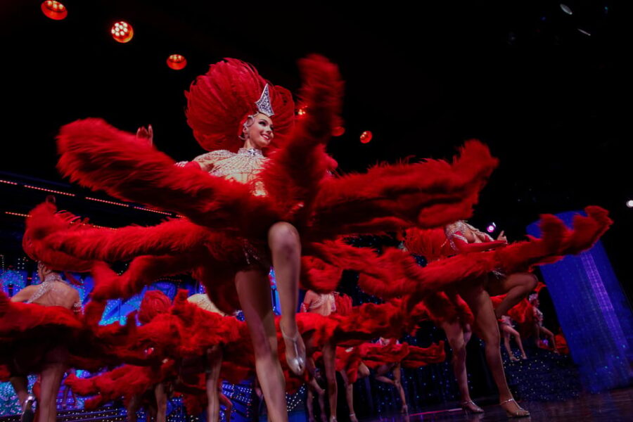 Paris: Moulin Rouge Show With Champagne and Drop-Off Service - Overview and Pricing