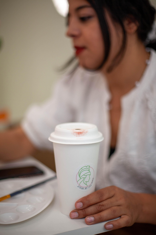 Paris : Painting Experience in an Art Cafe