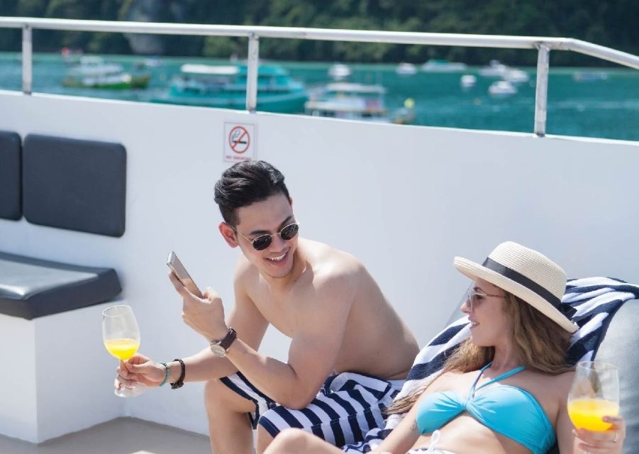 Phi Phi Island Highlights: Cruise, Snorkel & Buffet Lunch