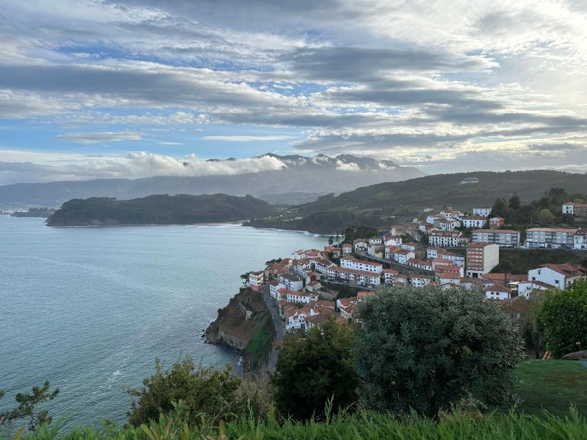 Private Tour From Oviedo to Covadonga and Europe Peaks Lakes
