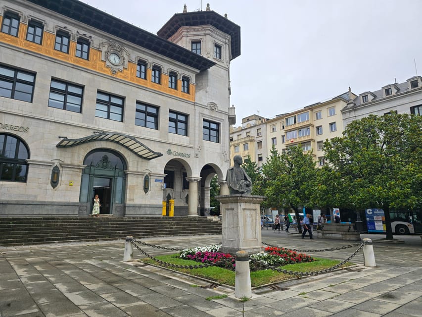 Private Tour of Santander With Interior of the Cathedral and Centro Botín