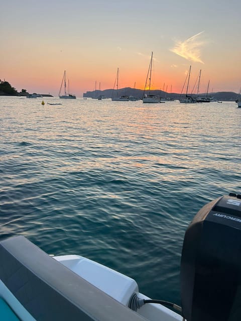 Romantic Sunset ( Captain Jack Boat Rental ) - Activity Overview