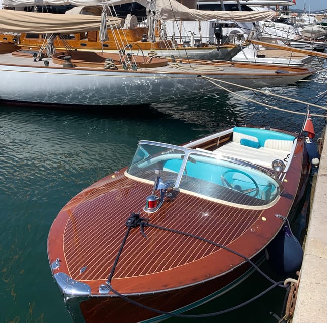 Saint-Tropez: Private Classic RIVA Boat Tour
