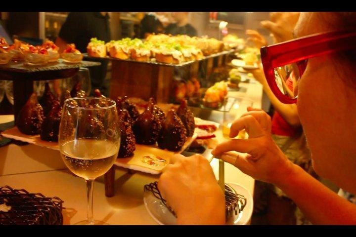 San Sebastián Walking Dinner Tour With Basque Bites