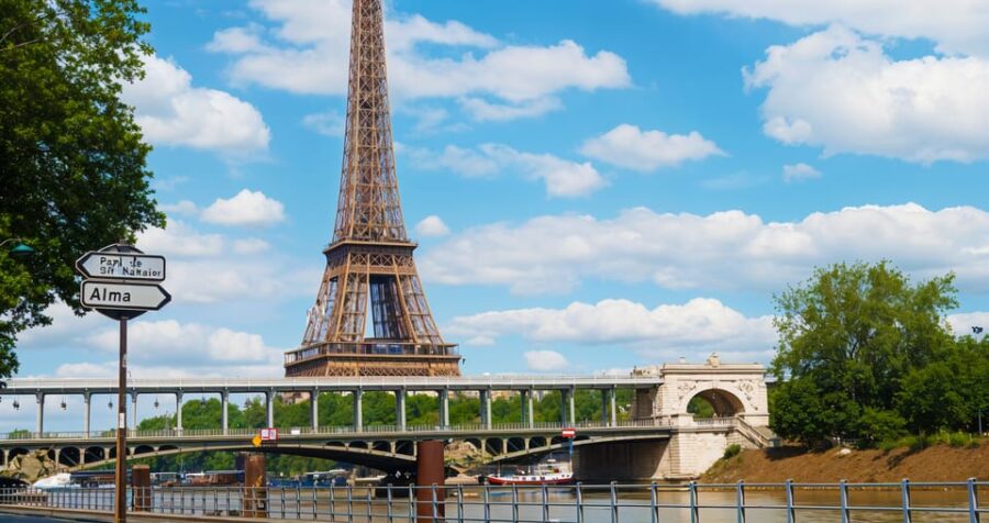 Side-car Paris: Discover The Left Bank, Notre Dame and More