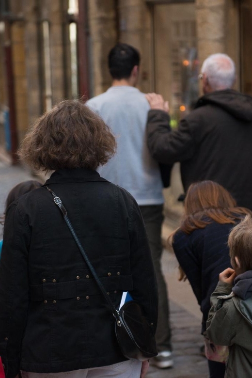 Storytelling Tour of Vieux-Lyon for Children in French