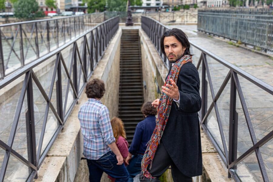 The Dark Side of Paris: Walking Tour With an Actor-Guide