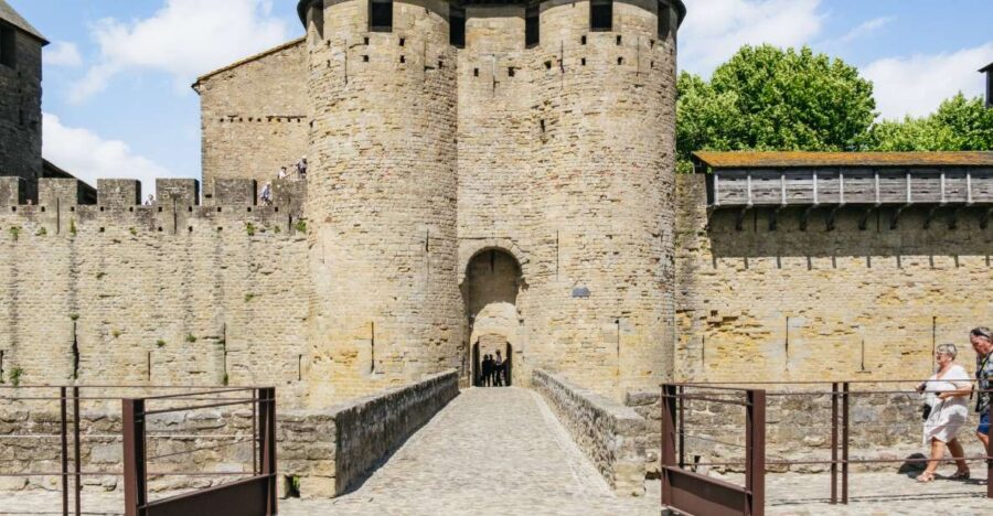 Toulouse: Carcassonne Day Trip by Coach With Audioguide