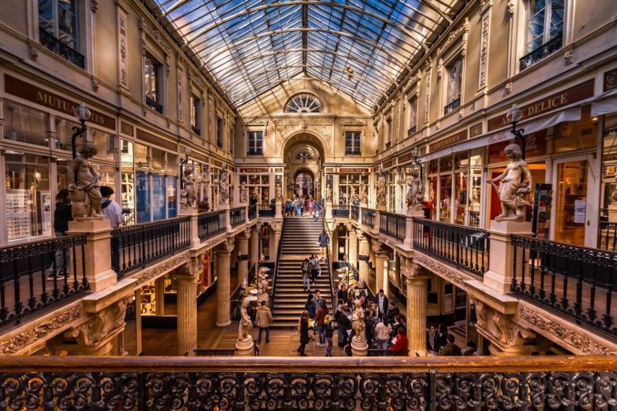 Welcome to Nantes: Private Tour With a Local
