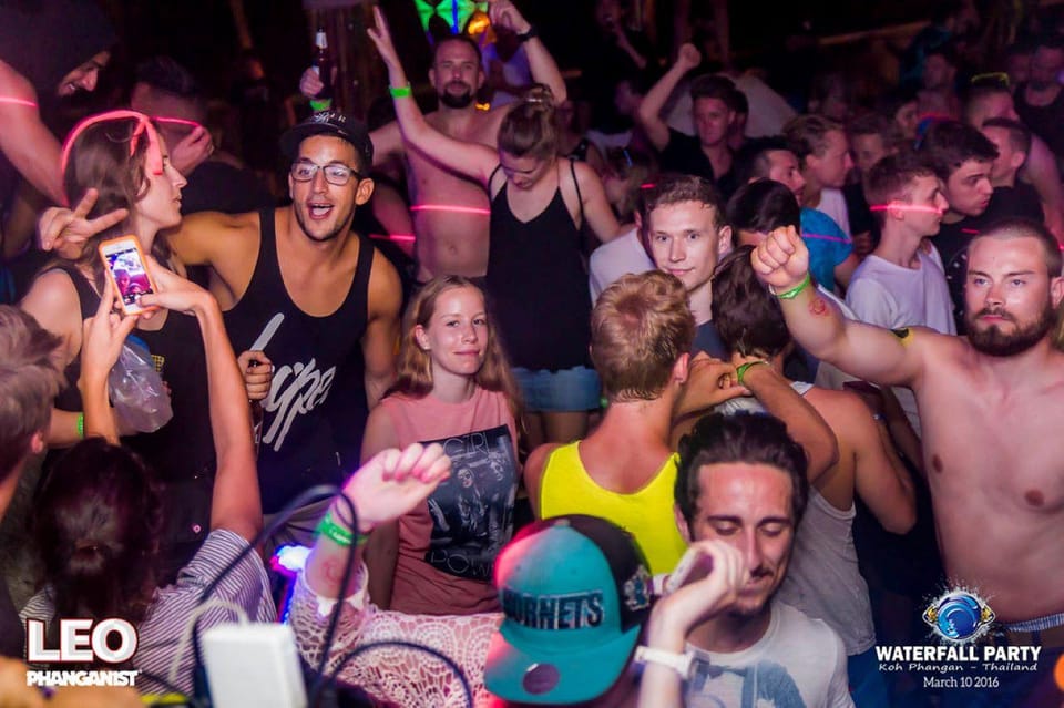 Super Waterfall Party at Ko Phangan - Positive Experiences
