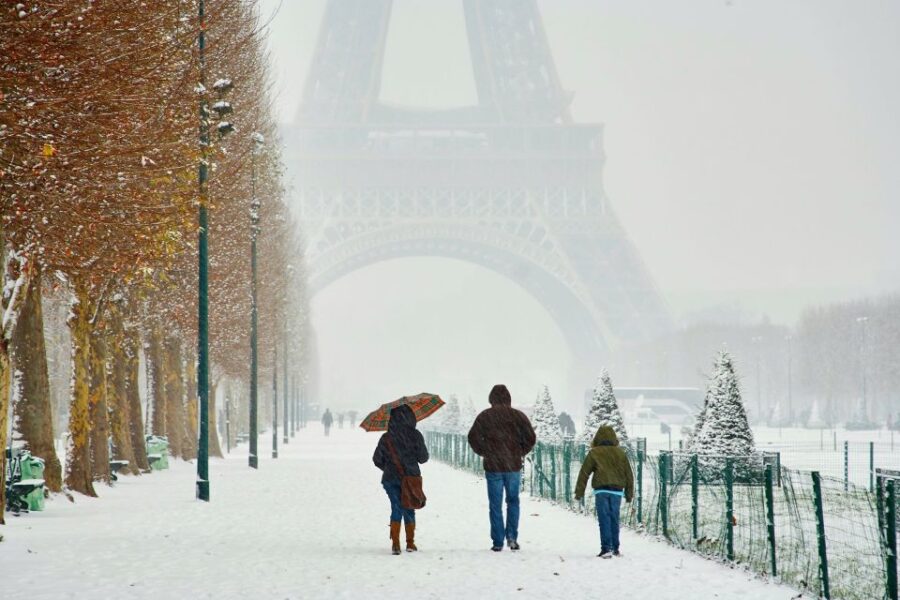 Paris: Christmas & New Year Lunch or Dinner Cruise