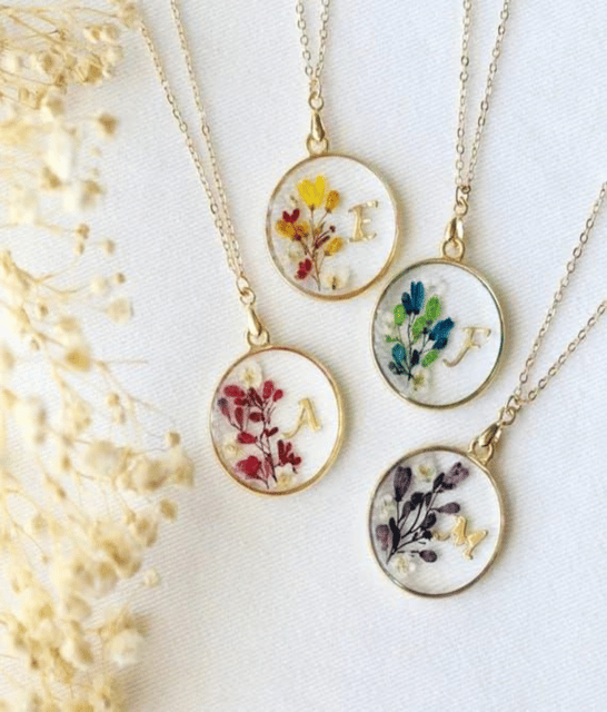 Paris: Duo Resin Jewelry Workshop (Necklace & Earrings)