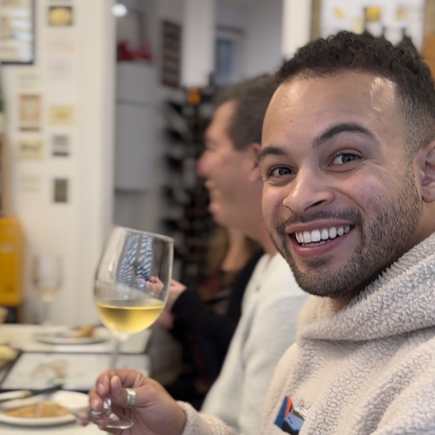 Paris: Wine Tasting Experience With 6 Wines and Cheese Board - Experience Overview